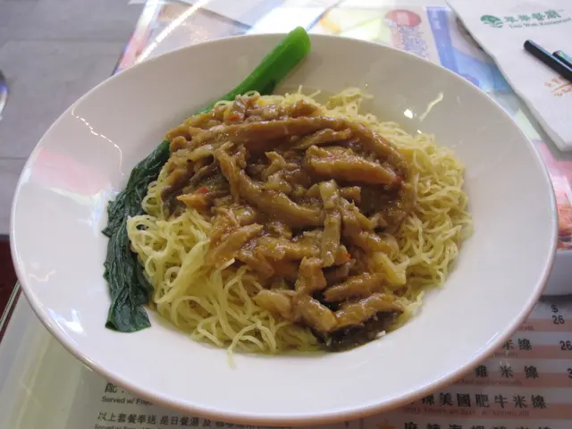 香辣瑤柱炸醬撈麵