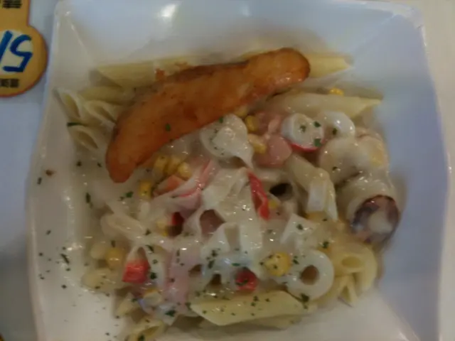 白汁煙三文魚長通粉, 白汁依然最正