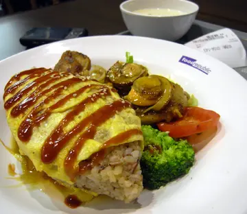扇貝燒雞排蛋包飯套餐