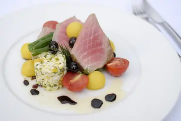 Tuna nicoise deconstructed