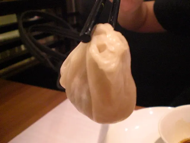 皮夠薄同包包裏面充滿肉汁