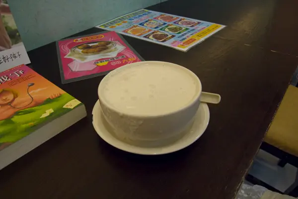 平時呢個杏汁燉蛋好掂的~~~~ 招牌菜....今日差左dd : (