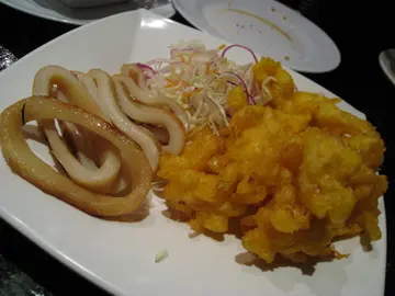 烧鱿鱼完全没有味的，有点失望