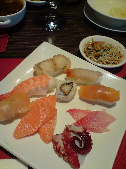 帆立貝壽司大大粒, 象拔丰壽司有嚼頭.