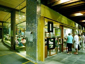 Tsui Wah Restaurant