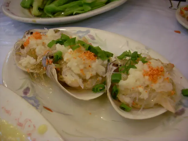 生熟蒜蓉蒸元貝