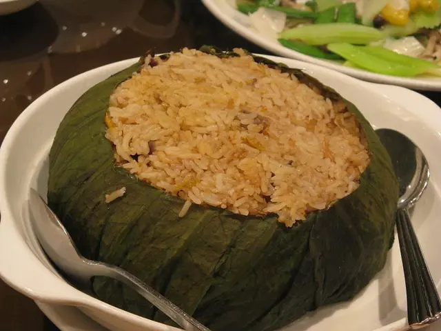 荷葉飯-Moist rice granules with fresh Lotus Aroma