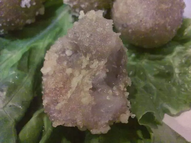 芋蓉香滑而甜度適中，好吃 !