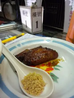 聲稱拍得住太平館既瑞士雞翼