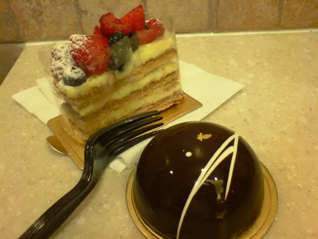 CHOCOLATE TRUFFLE & MIXED BERRY NAPONLEON 