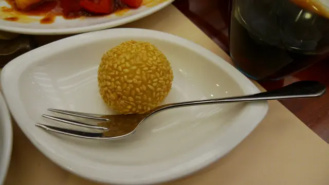 附送小甜品--豆沙小煎堆