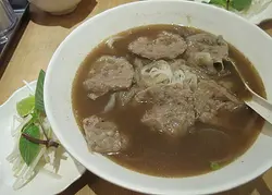 牛肉饼河 (走青)