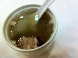 随餐附近的例汤