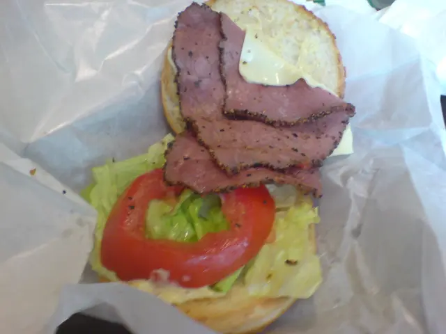 燒牛肉burger ,一般