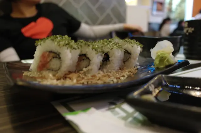 碎吞拿魚木耳絲後卷..唔錯*