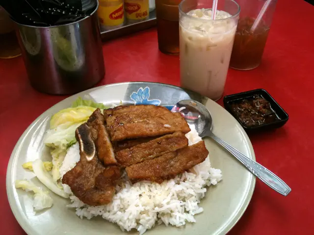 好 !! 就叫左黎個. OX醬豬扒飯,,