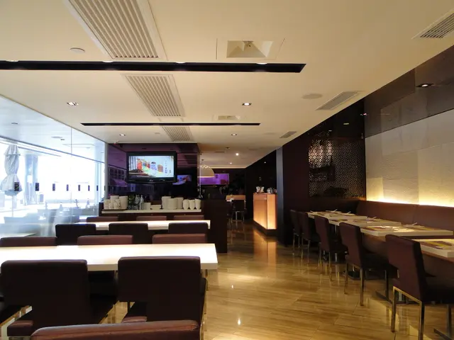 餐廳面積不大但開揚。