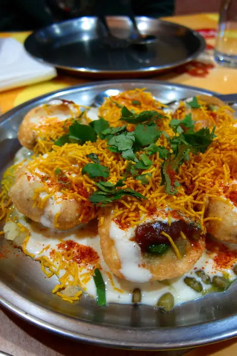 Dahi Puri (乳酪炸米餅粒)