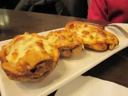 焗芝士雞肉薯皮