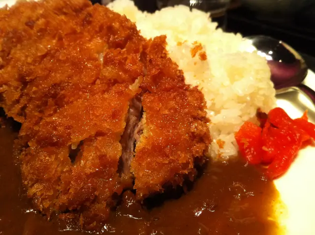 咖哩吉列豬扒飯