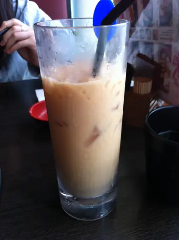 极甜的冻奶茶,加上极甜的番茄汤,真系..绝!饮左两啖.