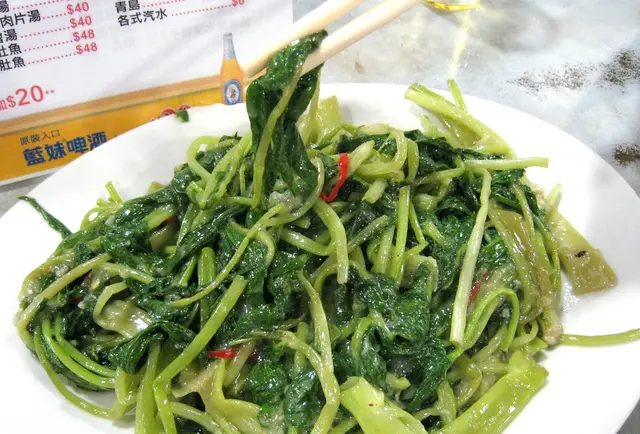 蒜蓉腐乳炒通菜