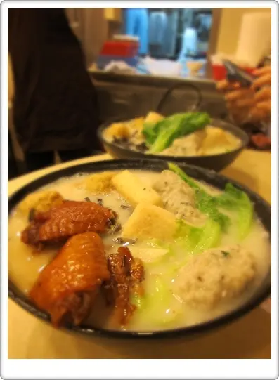 招牌雜錦魚湯米線