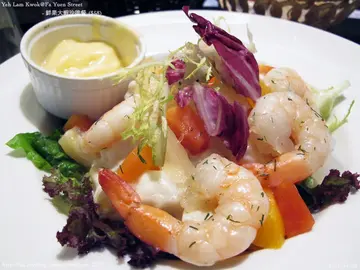 鲜果大虾沙律餐