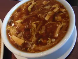 酸辣湯水餃