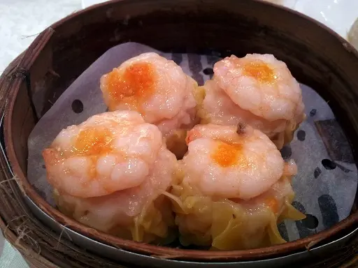 原蝦燒賣皇 鮮蝦大大隻,豬肉餡無肥肉