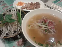 生牛肉汤河