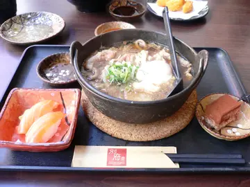 温泉蛋肥牛乌冬定食