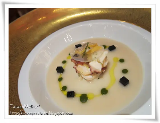 地中海章魚沙律配豆蓉及海蜆雲吞