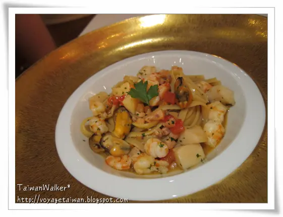 特色海鮮扁意粉