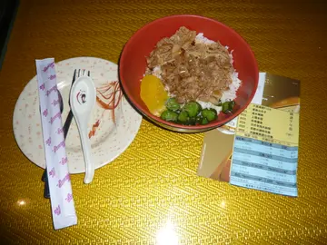 卖相一般的日式牛肉大碗饭