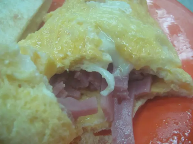 火腿絲夠多夠粗，口感尚是不錯