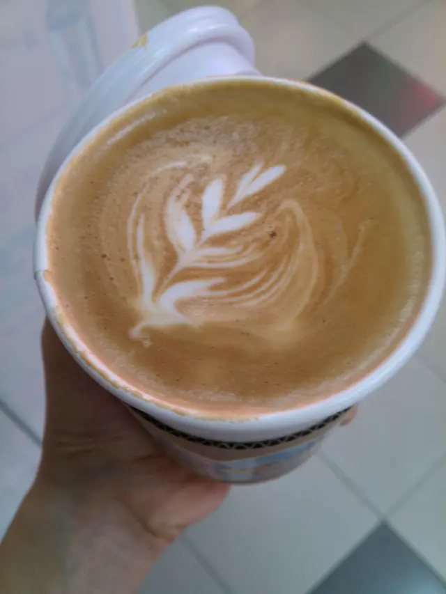 走了一會兒也沒散掉的拉花︿︿