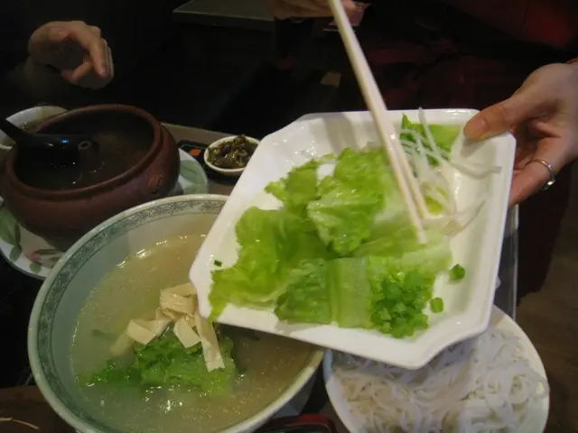 雲南過橋米線-米線,生菜,湯底篇
