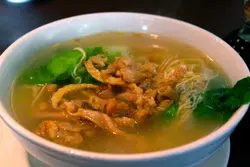 雞絲湯麵