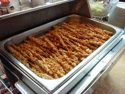 我被它的雞串賣相騙了...