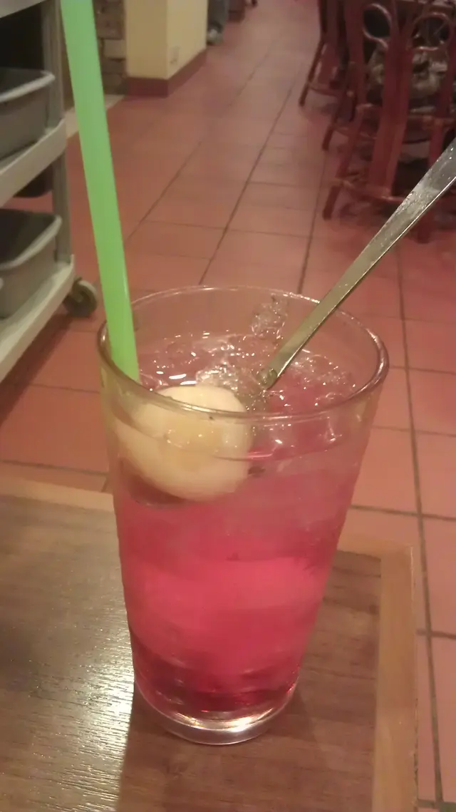  紅毛丹..次次黎都一定要叫..必飲..好好味..其他地方無咁好飲..