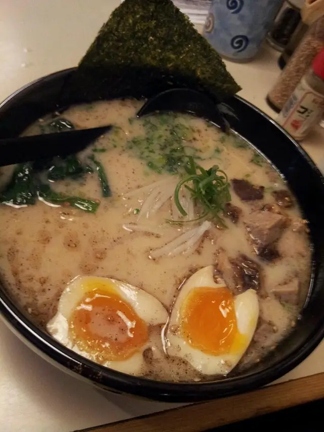 味玉拉麵，