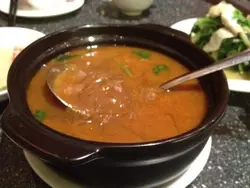 紅燒牛肉粉絲 36元