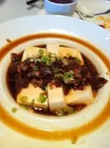 梅菜皇肉崧蒸豆腐