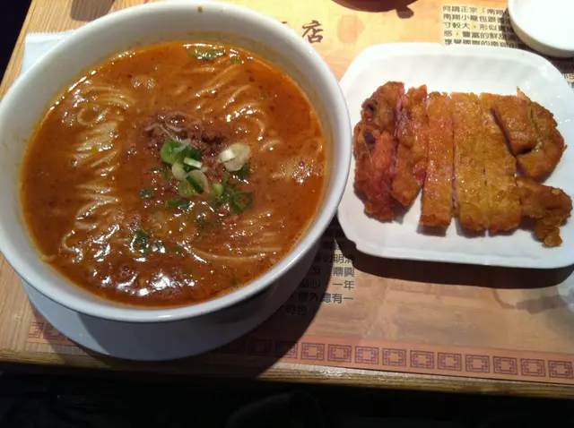 排骨擔擔面