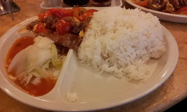 蕃茄牛肉飯 (full)