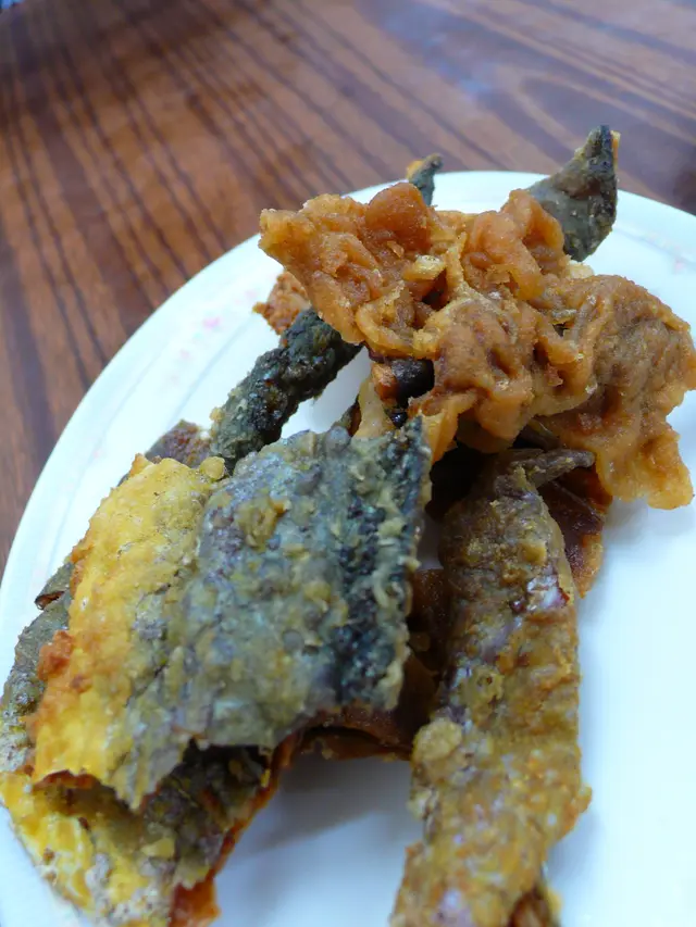 門鱔及雜魚魚皮