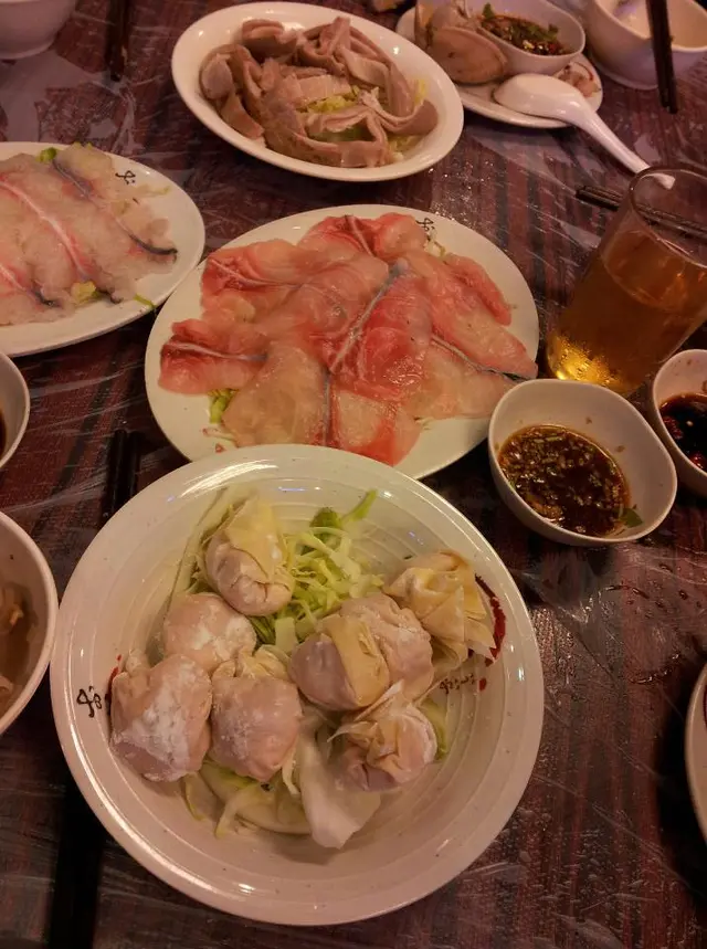 呢d只不過係配角^﹏^