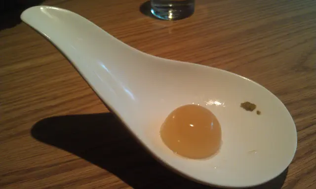 骨膠原凍同柚子胡椒