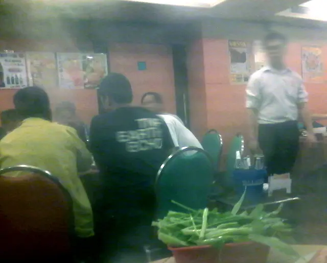 亞四眼哥仔同其他亞姐服務超好, 自由度超高!